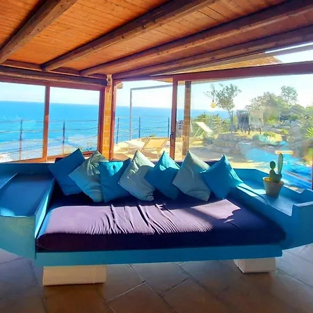 Ferienhaus Mit Terrassen Und Traumhaftem Blick Aufs * Otrante